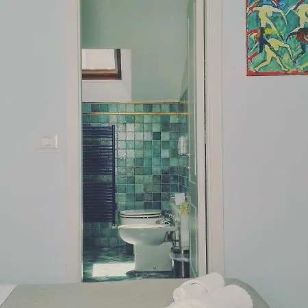 Largo Fileni 7 B&B