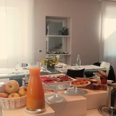 Largo Fileni 7 4* San Benedetto del Tronto